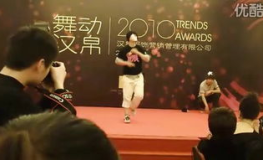 青娱乐hh,揭秘娱乐圈背后的故事与热点